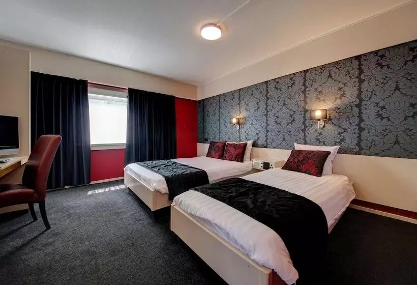 Hotelli De Postelse Hoeve