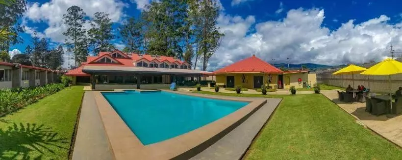 Highlander Hotel & Apartments