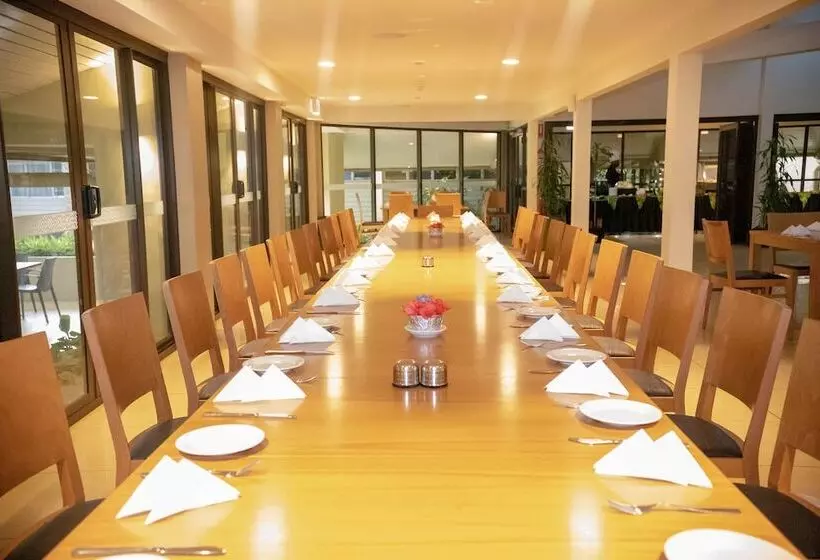 Highlander Hotel & Apartments