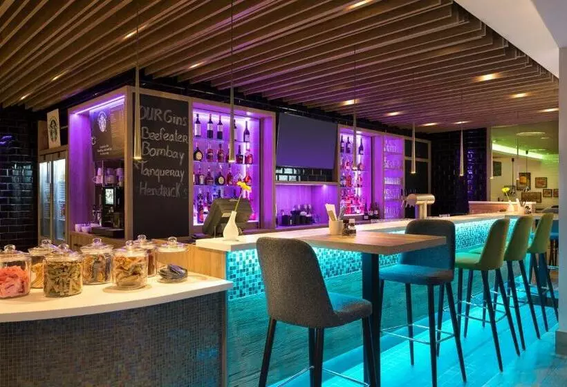 בית מלון כפרי Holiday Inn Amsterdam, An Ihg