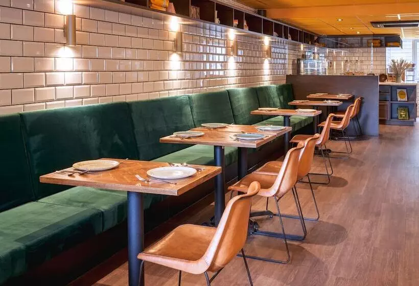 Max Brown Hotel Museum Square, Part Of Sircle Collection