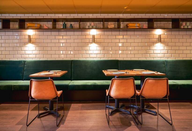 Max Brown Hotel Museum Square, Part Of Sircle Collection