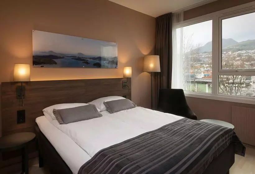 Scandic Sunnfjord Hotel & Spa
