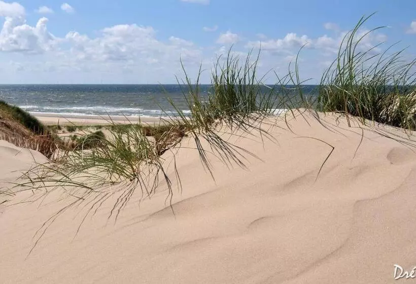 Strandhotel De Vassy