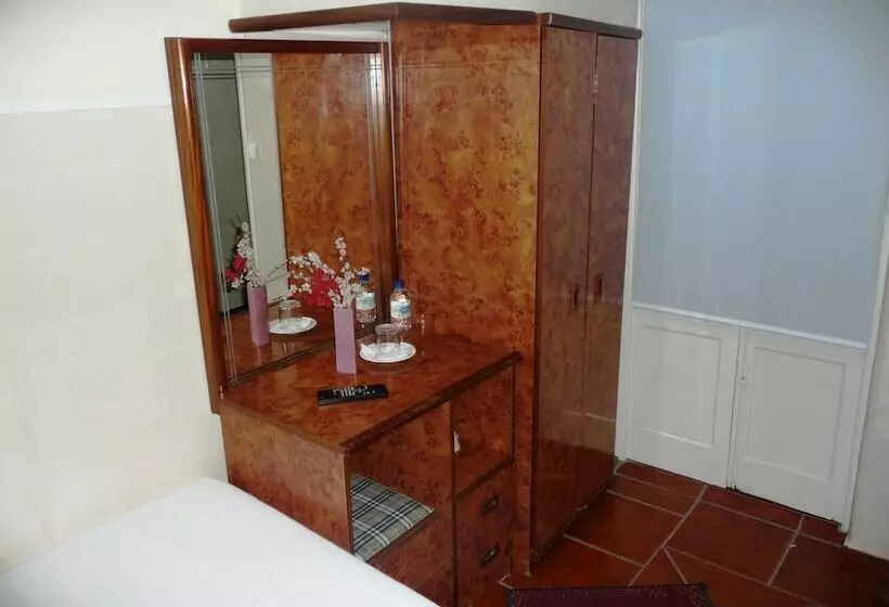 D. Carlos Residencial