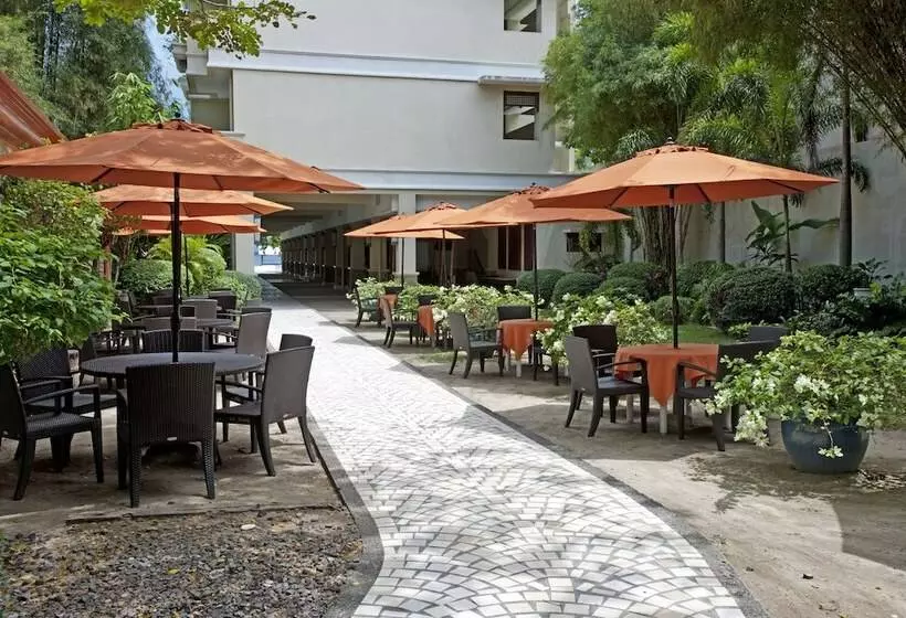 Hotell Costabella Tropical Beach