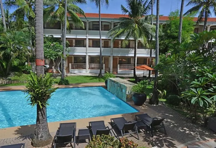 Hotell Costabella Tropical Beach