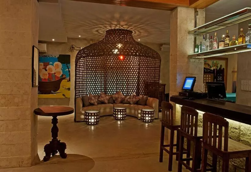 Hotell Costabella Tropical Beach