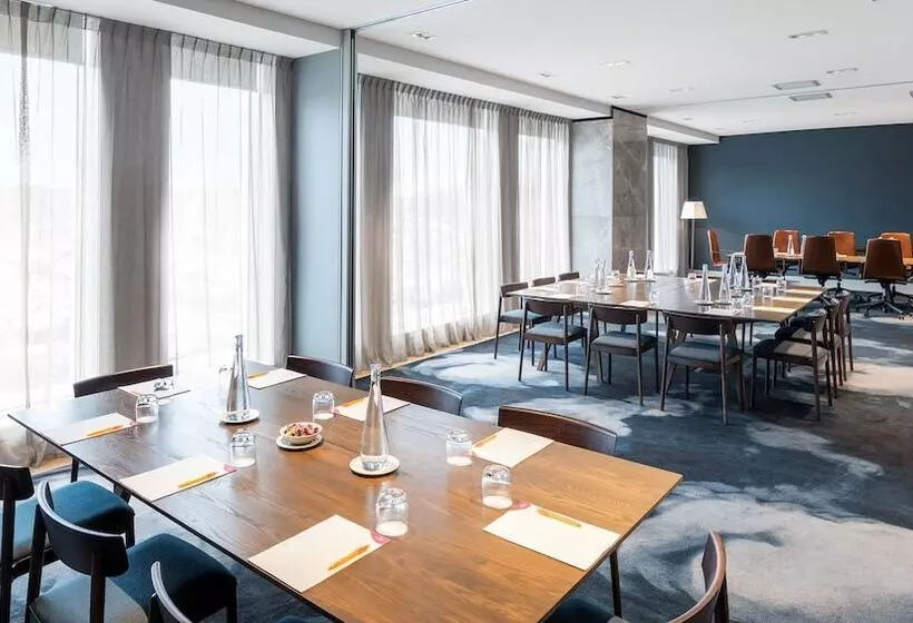 ホテル Crowne Plaza Christchurch, An Ihg