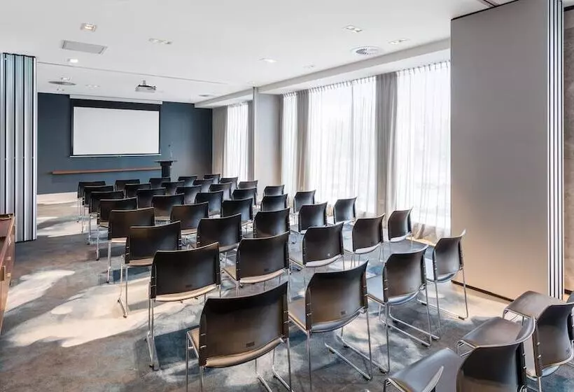 ホテル Crowne Plaza Christchurch, An Ihg