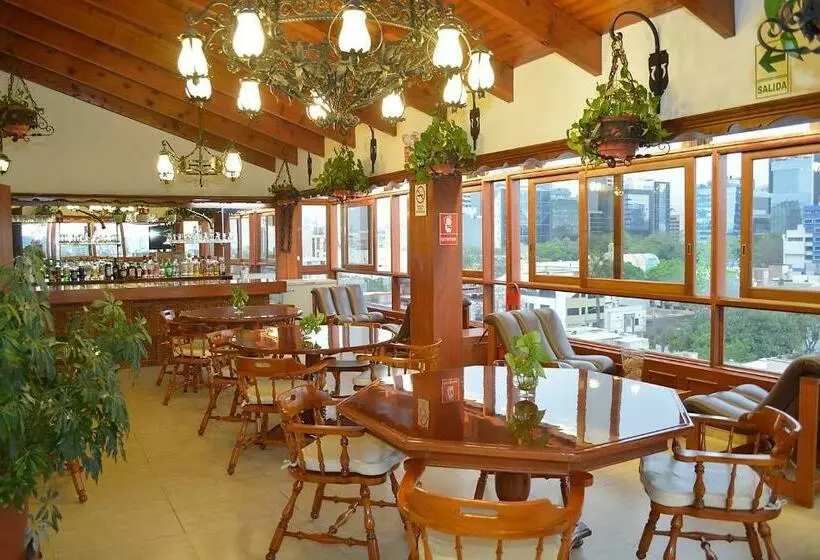 Отель El Marqués