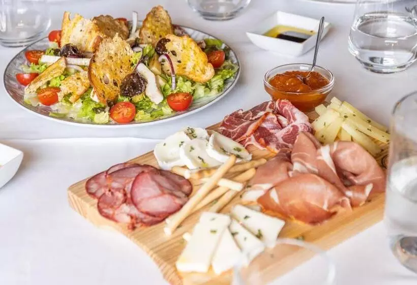 Отель Lis Batalha