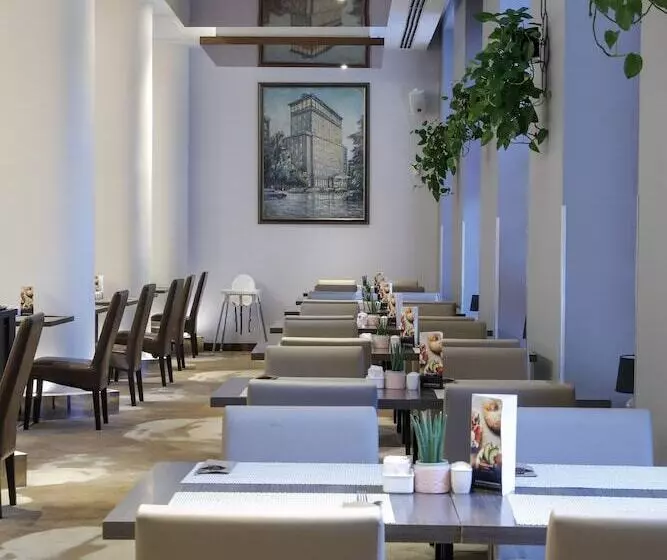 هتل Mercure Warszawa Grand