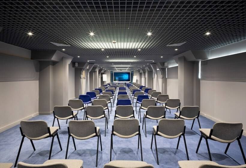 فندق Navegadores