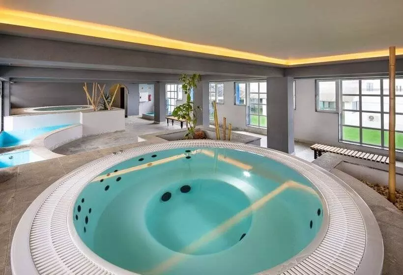 Отель Navegadores