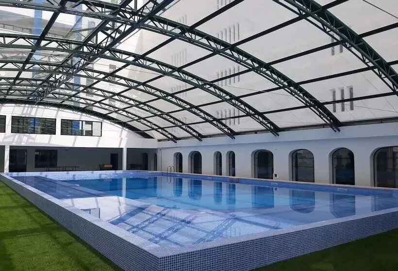 Отель Navegadores