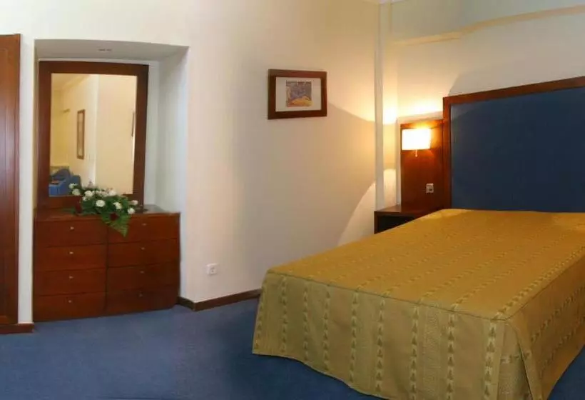 בית מלון כפרי Samasa Fundao