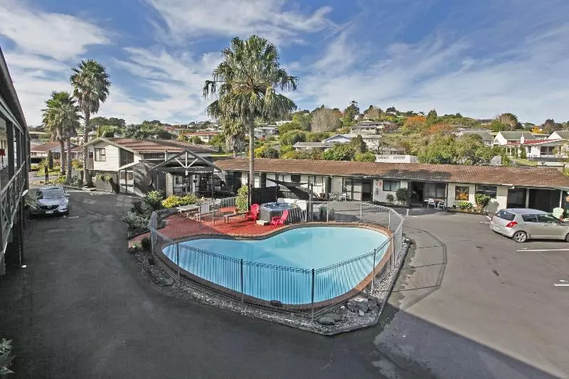 모텔 Walton Park Motor Lodge