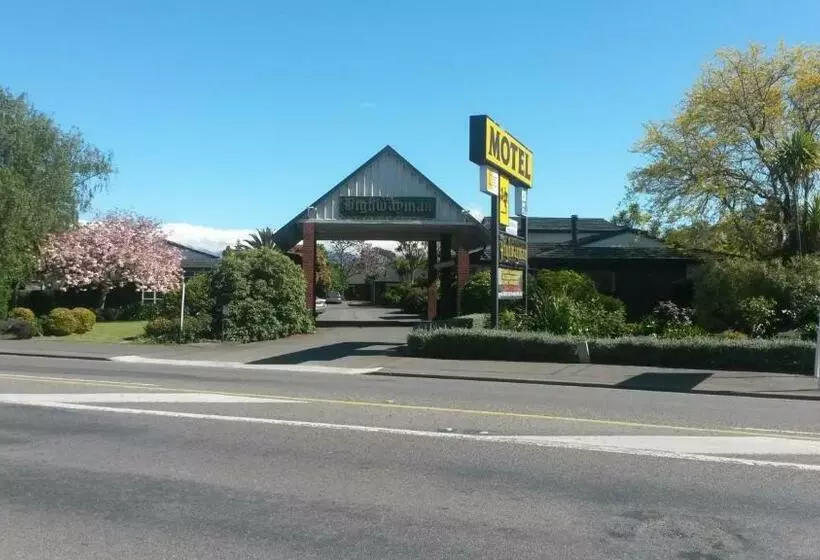 The Highwayman Motel