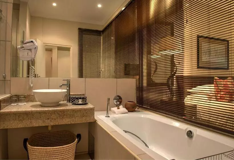 Отель Ghost Mountain Inn