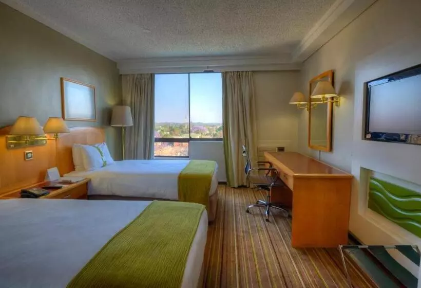 هتل Holiday Inn Harare, An Ihg