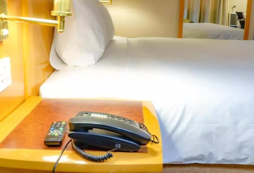 هتل Holiday Inn Harare, An Ihg