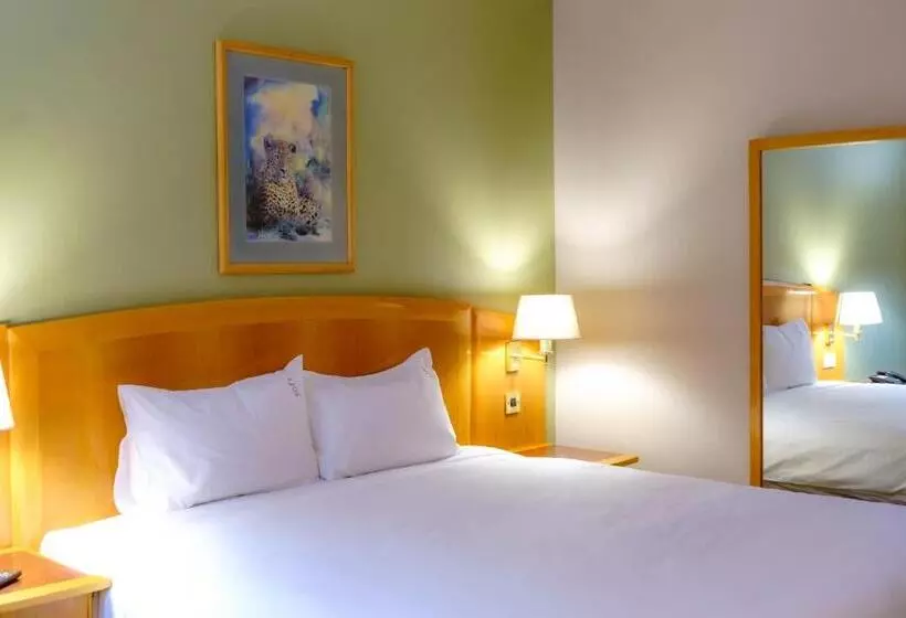 هتل Holiday Inn Harare, An Ihg