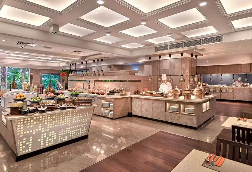 Hotelli Parkroyal On Beach Road, Singapore