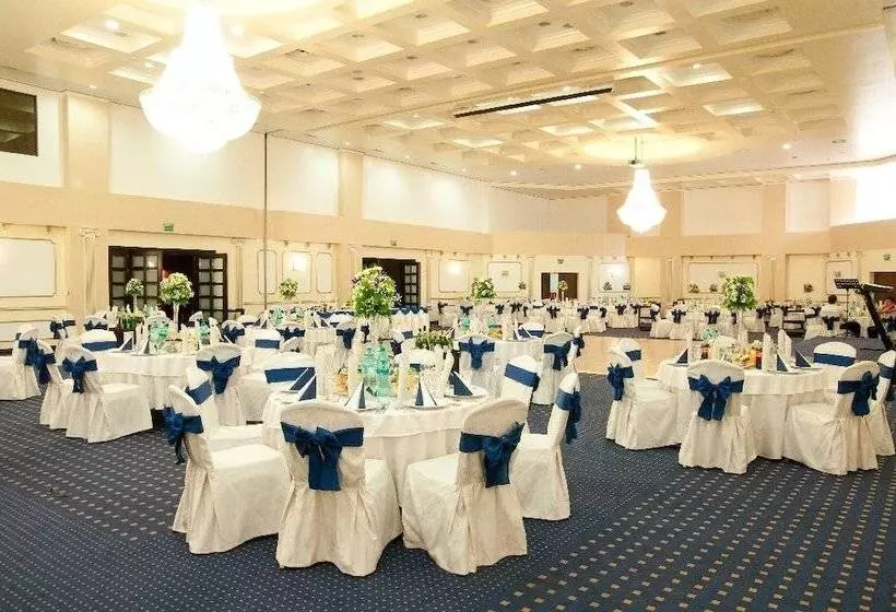 Hotel Rapsodia City Center