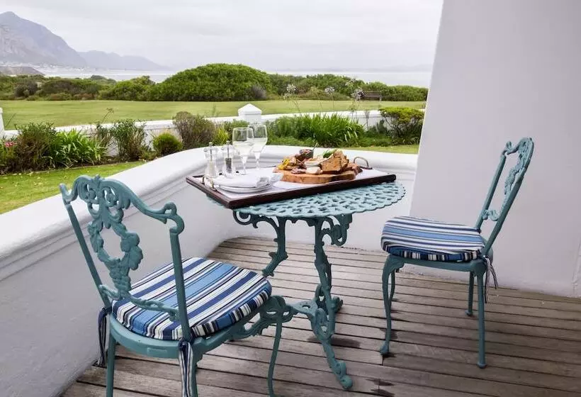 호텔 The Marinehermanus