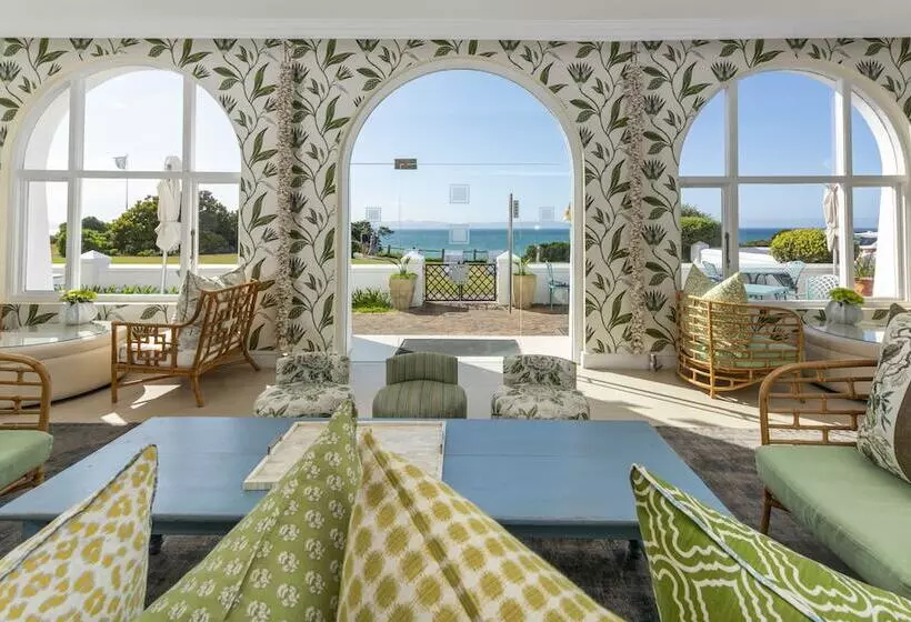 호텔 The Marinehermanus