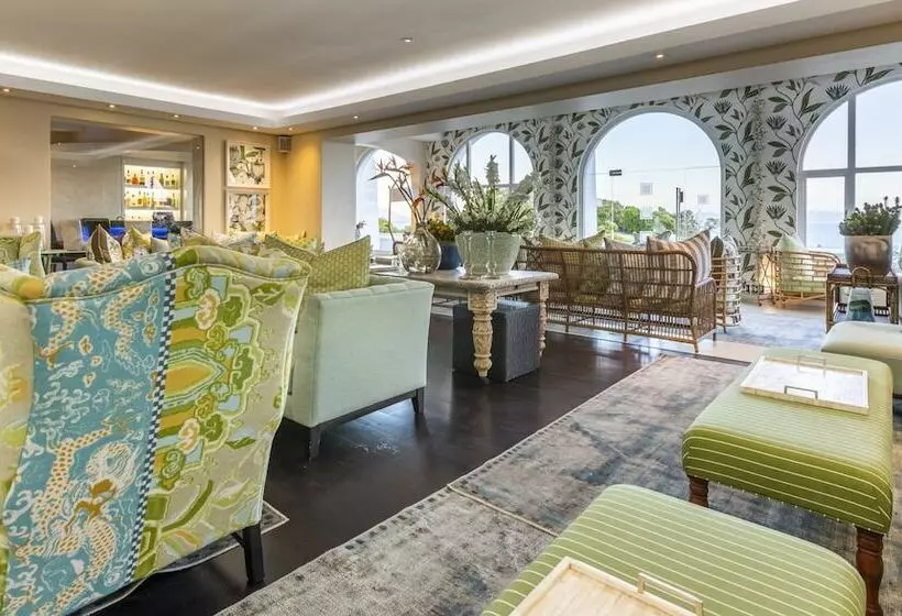 호텔 The Marinehermanus