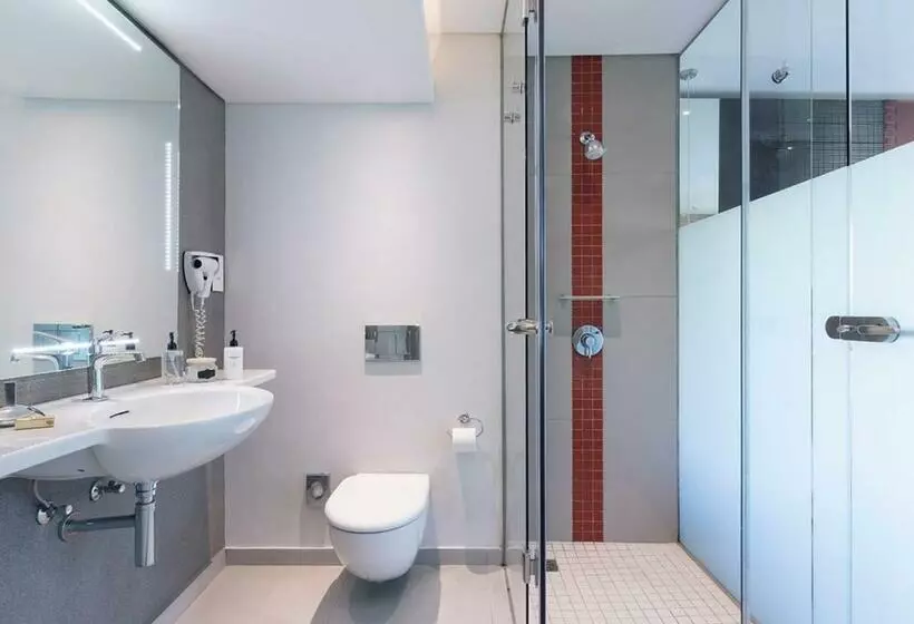 Отель Townhouse