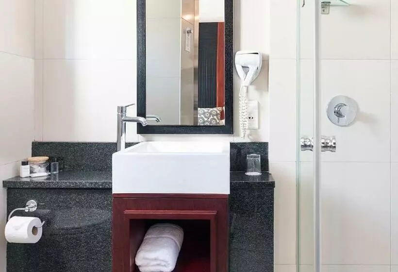 Отель Townhouse