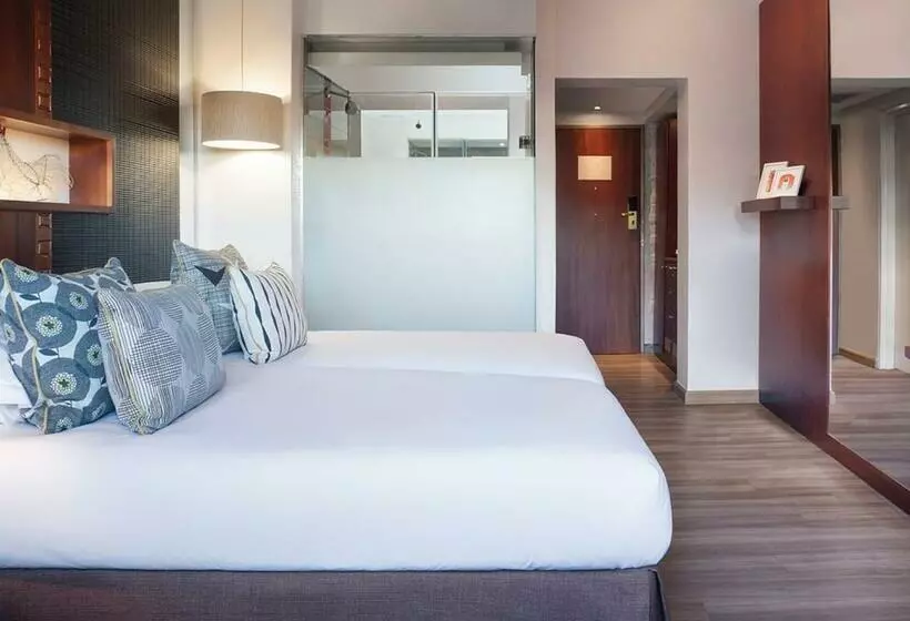 Отель Townhouse