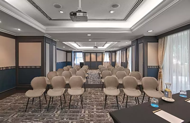 Vibe Hotel Singapore Orchard