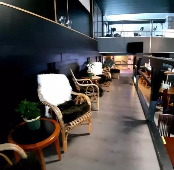 בית מלון כפרי The Grand Karhu