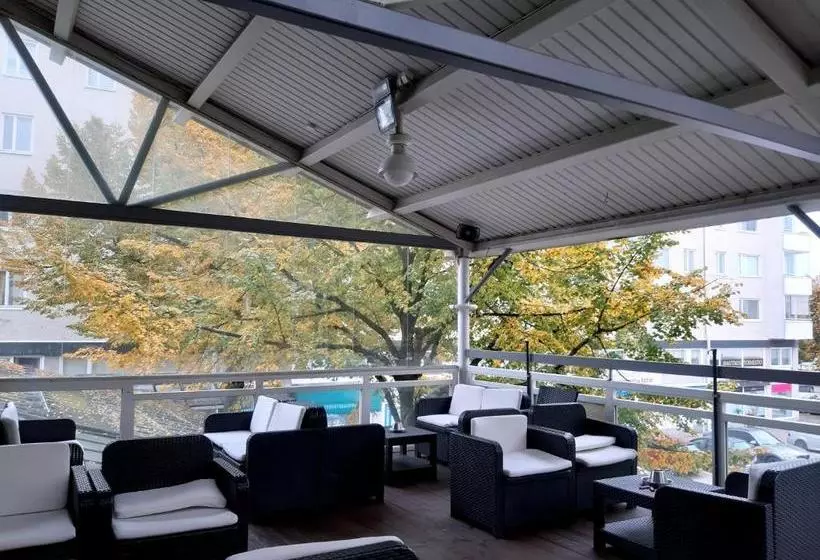 בית מלון כפרי The Grand Karhu