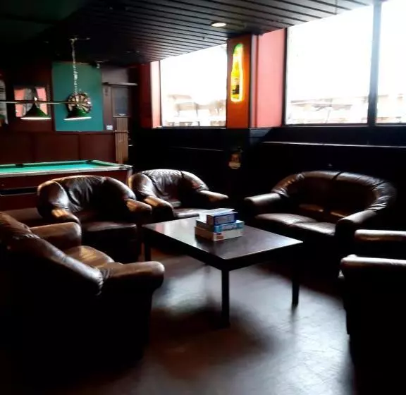 בית מלון כפרי The Grand Karhu