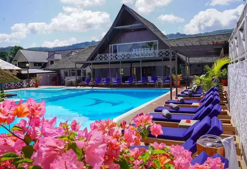 هتل La Digue Island Lodge