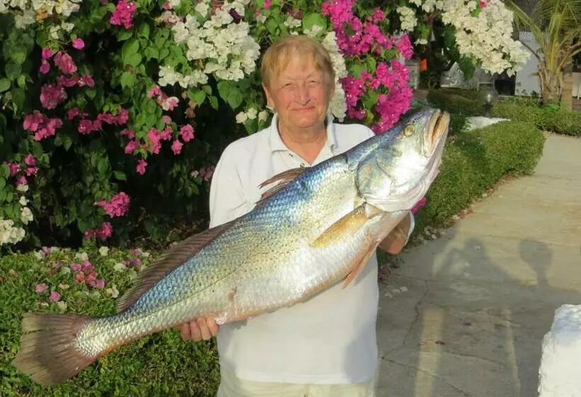 هتل Le Pelican Du Saloum