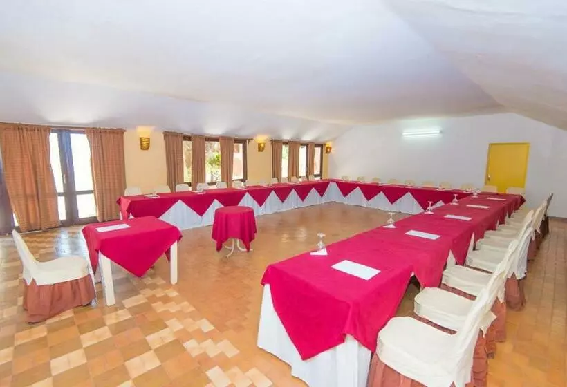 هتل Le Pelican Du Saloum