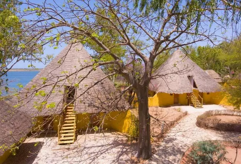 هتل Le Pelican Du Saloum