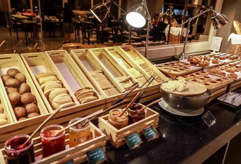 Mandarin Hotel Managed By Centre Point