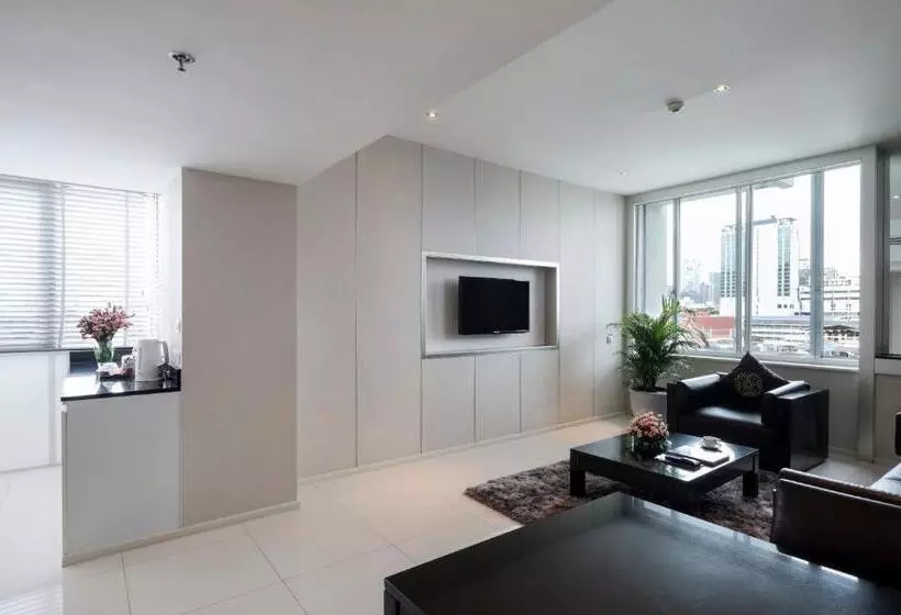 Mandarin Hotel Managed By Centre Point