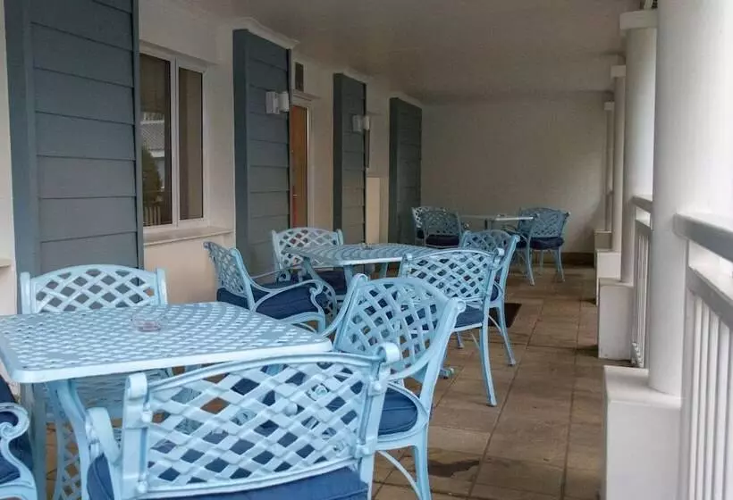 ホテル Premier Splendid Inn Bayshore