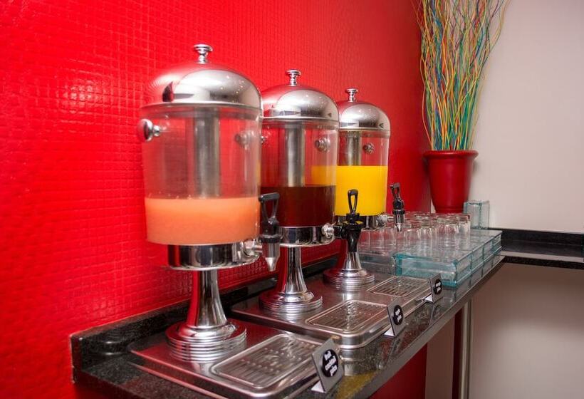 בית מלון כפרי Premier Splendid Inn Bayshore