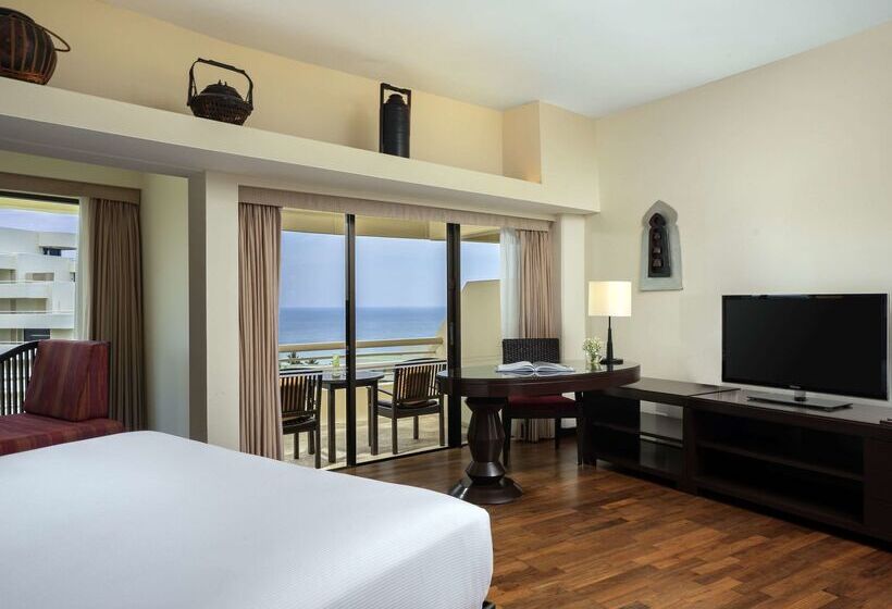فندق Pullman Phuket Karon Beach Resort