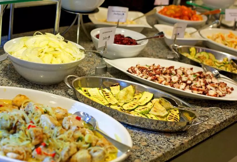 هتل Radisson Blu Mammy Yoko