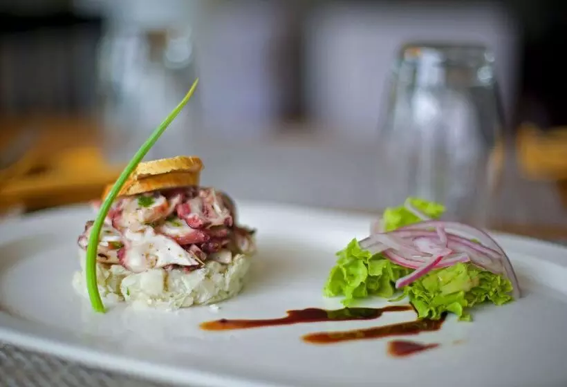 هتل Radisson Blu Mammy Yoko